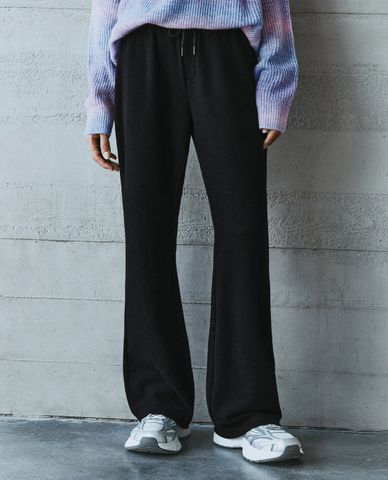  URBAN REVIVO - Quần ống loe nữ lưng thun Bow Decor 