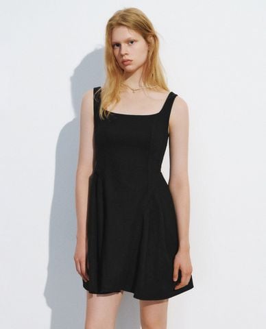  URBAN REVIVO - Đầm hai dây mini cổ vuông 