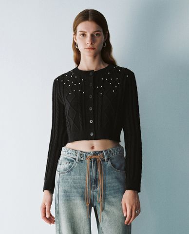  URBAN REVIVO - Áo khoác cardigan nữ phom croptop Button Up Straight 
