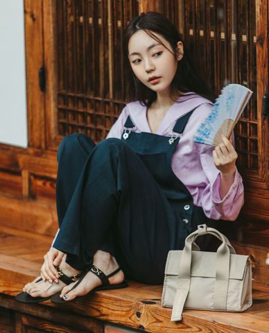  Marhen.J - Túi đeo vai nữ chữ nhật nắp gập Rona 