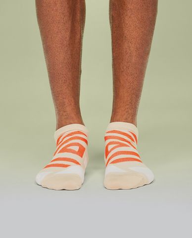  ON RUNNING - Vớ nam cổ thấp Performance 