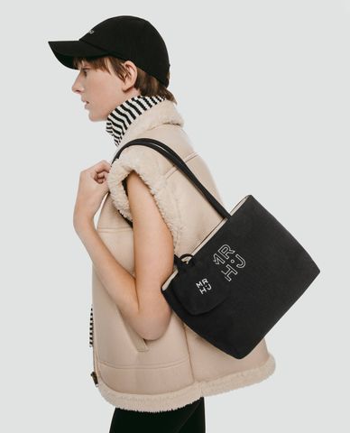  Marhen.J - Túi đeo vai nữ phom vuông hiện đại Kyla 