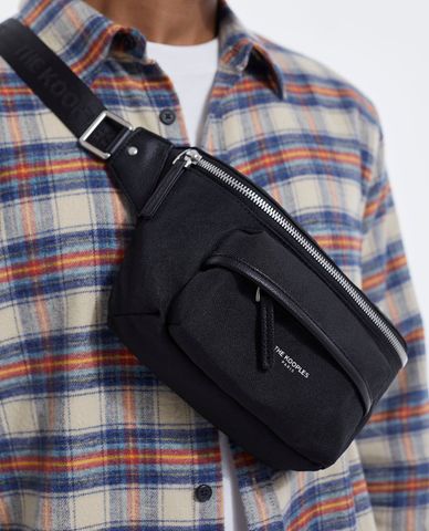  THE KOOPLES - Túi bao tử nam phom chữ nhật Black Technical 
