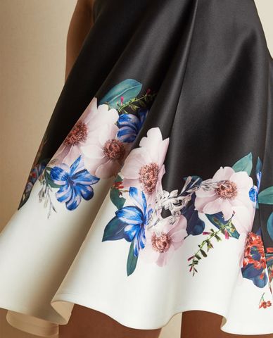  TED BAKER - Đầm mini họa tiết hoa Hooto 