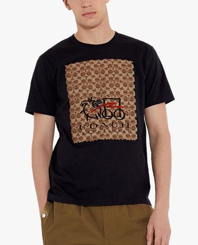  COACH - Áo thun nam cổ tròn ngắn tay Abstract Horse And Carriage Signature 