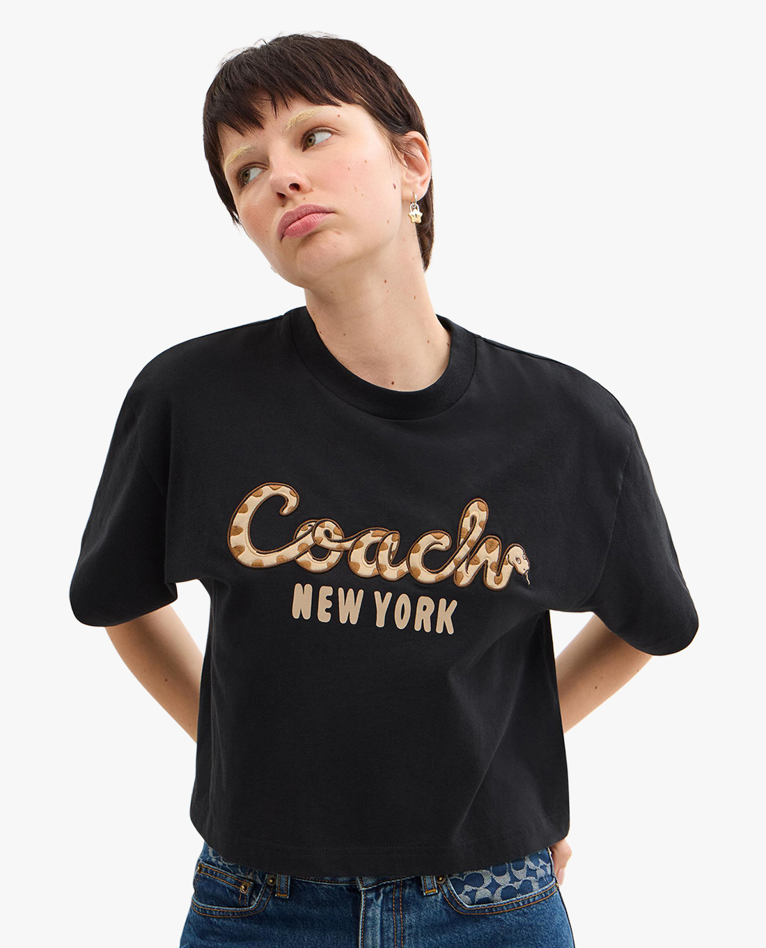 COACH - Áo thun nữ cổ tròn tay ngắn New Year Snake Script