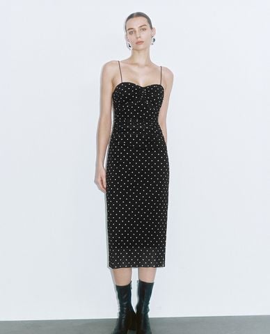  URBAN REVIVO - Đầm hai dây midi hở lưng cúp ngực Cami Dot 