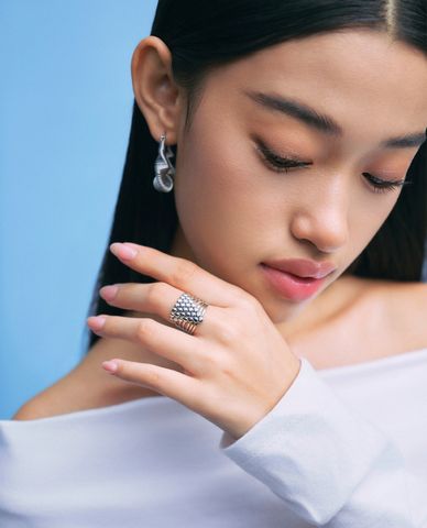  CECI - Khuyên tai nữ khoen tròn gợn sóng hiện đại 