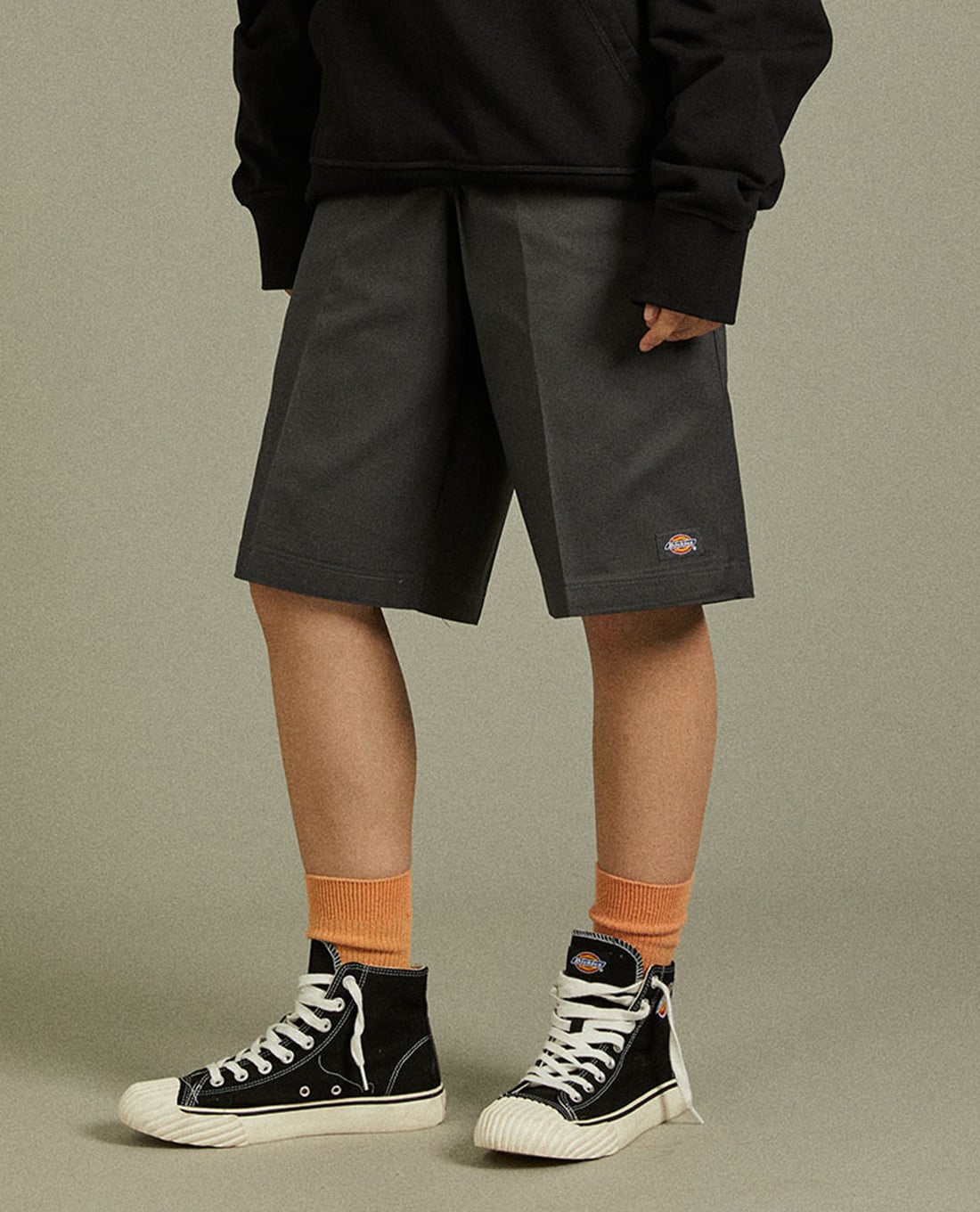 DICKIES - Quần short nam ngang gối ống rộng