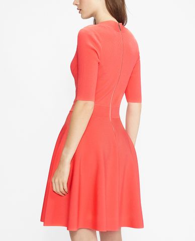  TED BAKER - Đầm mini dệt kim tay ngắn trẻ trung Milly 