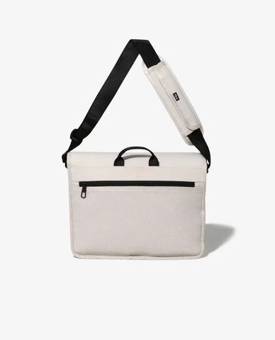  FILA - Túi đeo chéo unisex phom hình thang Small Messenger 