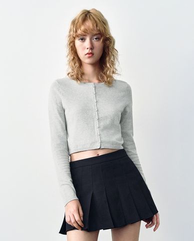  URBAN REVIVO - Áo khoác cardigan nữ cổ V tay dài cá tính 