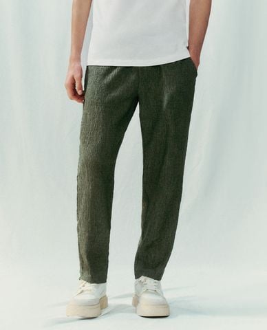  URBAN REVIVO - Quần nam ống đứng lưng thun Elastic Waist Straight 