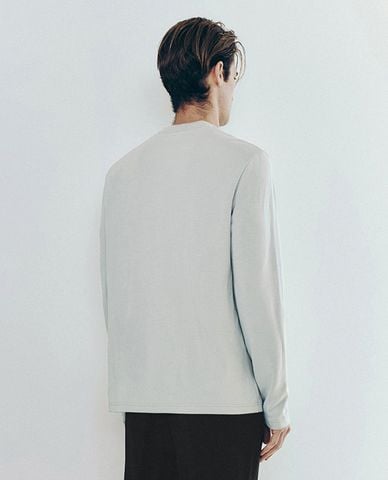  URBAN REVIVO - Áo thun nam cổ tròn tay dài trẻ trung 