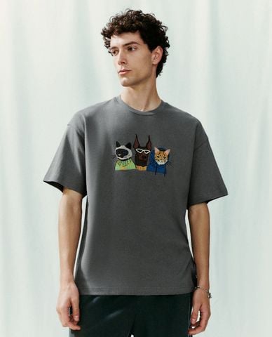  URBAN REVIVO - Áo thun nam cổ tròn tay ngắn Cartoon Straight 