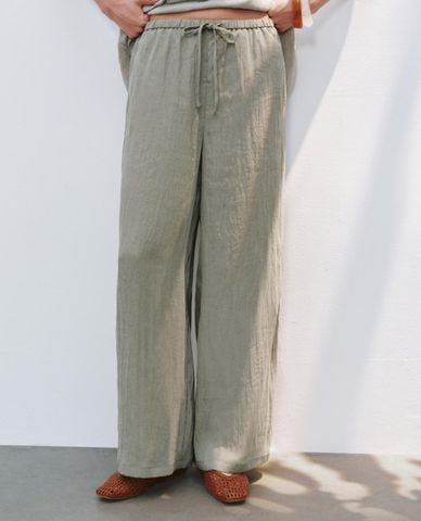  URBAN REVIVO - Quần nữ ống rộng lưng thun 