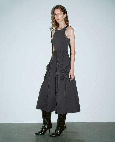  URBAN REVIVO - Đầm sát nách midi phối túi hộp A Line 