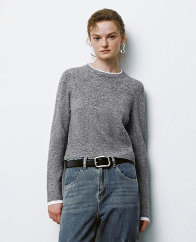  URBAN REVIVO - Áo dệt kim nữ tay dài phom croptop 