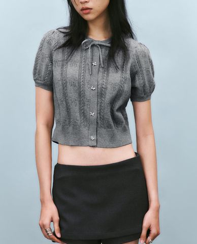  URBAN REVIVO - Áo dệt kim nữ cổ bẻ tay ngắn 