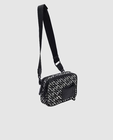  URBAN REVIVO - Túi đeo chéo nam phom chữ nhật Monogram Chained 