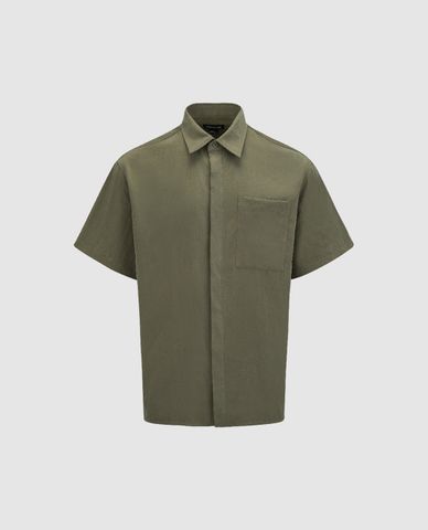 URBAN REVIVO - Áo sơ mi nam cổ bẻ tay ngắn phối túi Button Up Straight 