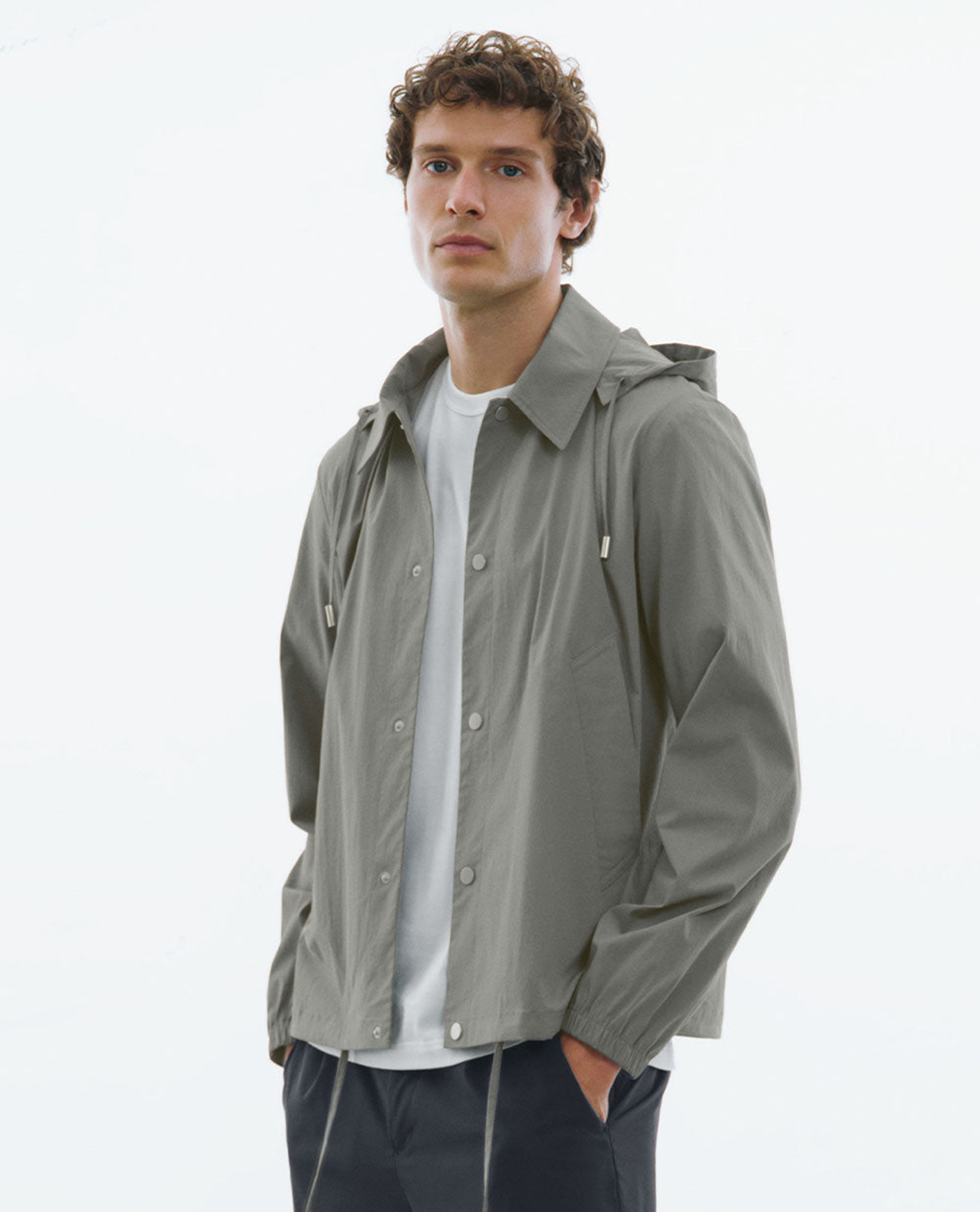 URBAN REVIVO - Áo khoác nam phối mũ Press Button Lapel