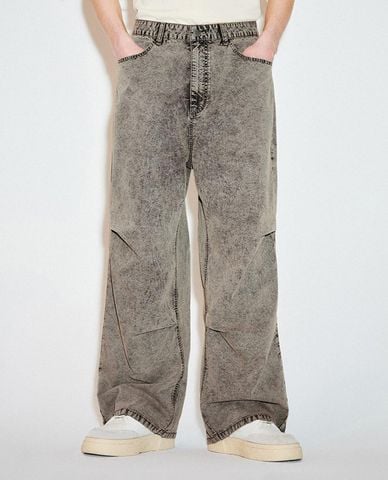  URBAN REVIVO - Quần jeans nam ống rộng lưng thun 