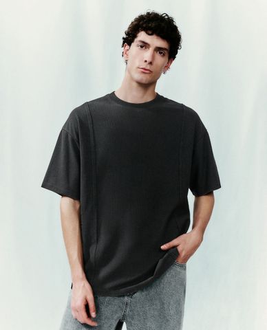  URBAN REVIVO - Áo thun nam cổ tròn tay ngắn Crew Neck Straight 