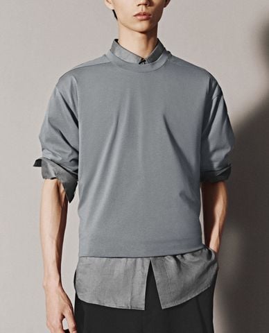  URBAN REVIVO - Áo thun nam cổ tròn tay ngắn 