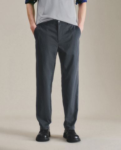  URBAN REVIVO - Quần nam ống đứng khóa kéo Carrot Fit 