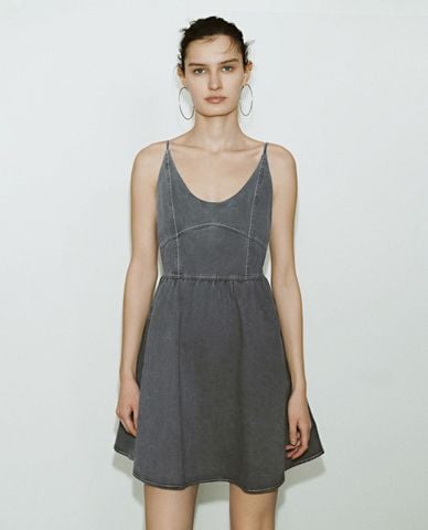  URBAN REVIVO - Đầm hai dây denim mini Cami ALine 