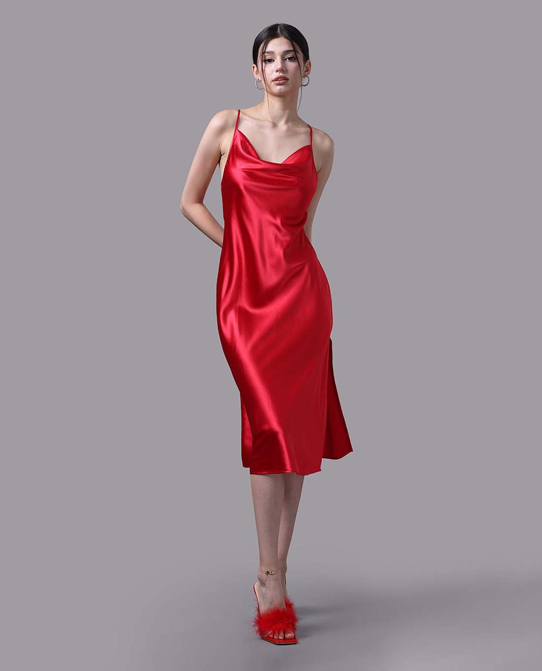 VERA - Đầm midi mặc nhà satin trơn phối ren