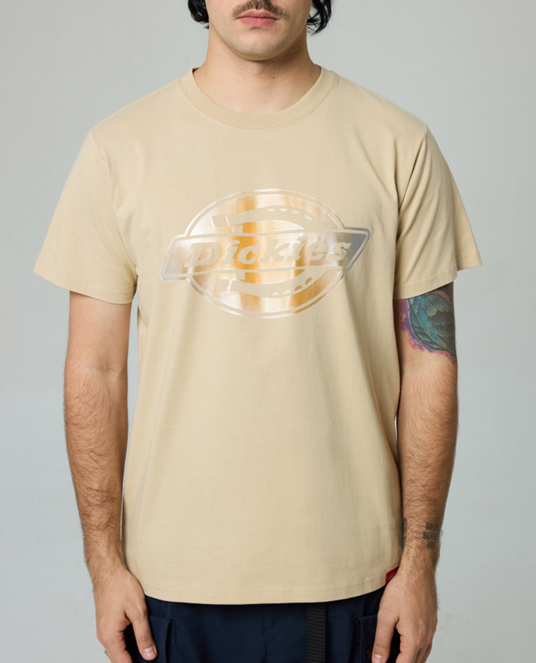 DICKIES - Áo thun unisex cổ tròn tay ngắn Logo Gradient