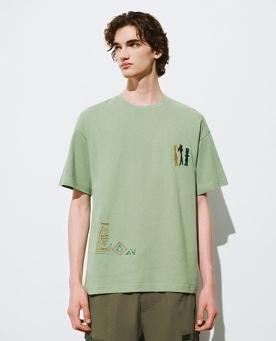  URBAN REVIVO - Áo thun nam cổ tròn tay ngắn Printed 