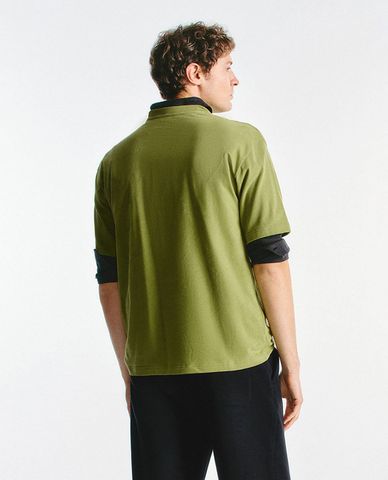  URBAN REVIVO - Áo thun nam cổ tròn tay ngắn in họa tiết 