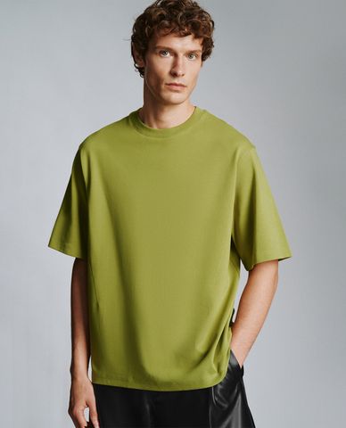  URBAN REVIVO - Áo thun nam cổ tròn tay ngắn Loose 