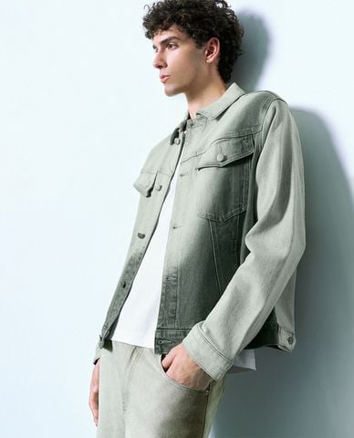  URBAN REVIVO - Áo khoác denim nam cổ bẻ tay dài Gradient 