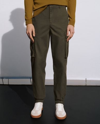  URBAN REVIVO - Quần jogger nam phối túi hộp cá tính 