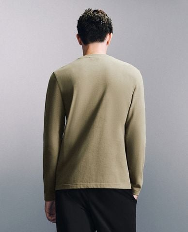  URBAN REVIVO - Áo thun nam cổ tròn tay dài 