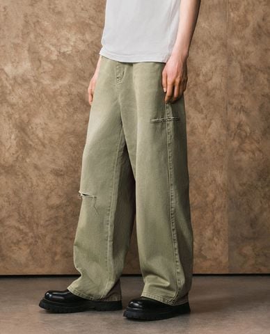  URBAN REVIVO - Quần jeans nam ống rộng hiện đại 