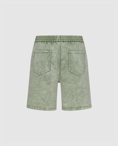  URBAN REVIVO - Quần short jeans nam ngang gối 