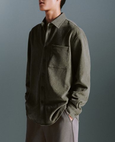  URBAN REVIVO - Áo sơ mi nam cổ bẻ tay dài Bottom Up Loose 