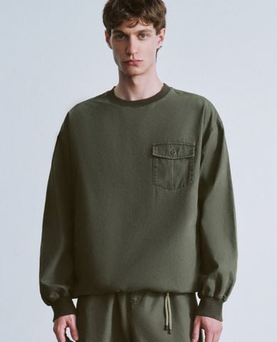  URBAN REVIVO - Áo sweatshirt nam cổ tròn tay dài Loose Overhead 