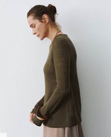  URBAN REVIVO - Áo dệt kim nữ cổ tròn tay dài xẻ tà Split Hem 