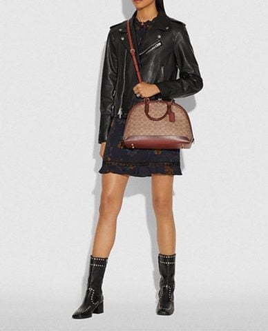  COACH - Túi xách đeo chéo họa tiết chữ C Quinn Satchel 