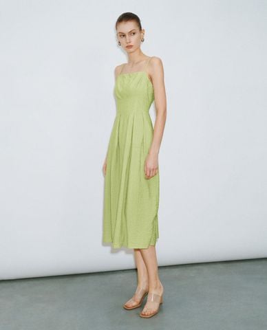  URBAN REVIVO - Đầm hai dây midi xếp li nữ tính A-Line Cami 
