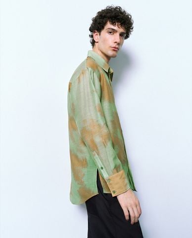  URBAN REVIVO - Áo sơ mi nam cổ bẻ tay dài Printed Button Up Straight 