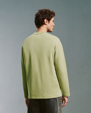  URBAN REVIVO - Áo thun nam cổ tròn tay dài thanh lịch 