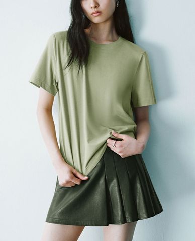  URBAN REVIVO - Áo thun nữ cổ tròn tay ngắn 