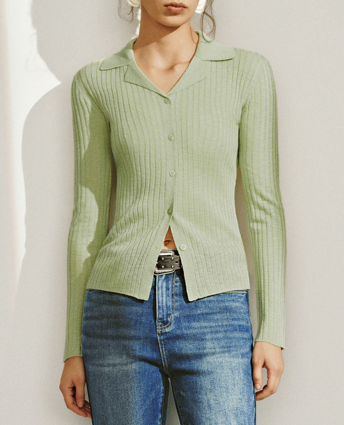 URBAN REVIVO - Áo khoác cardigan nữ cổ bẻ tay dài